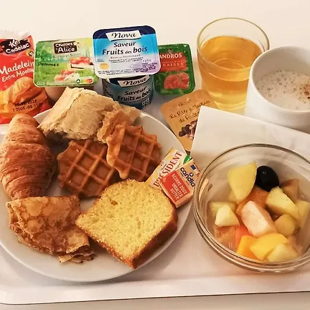 Première Classe Roissy Survilliers Witz 3*