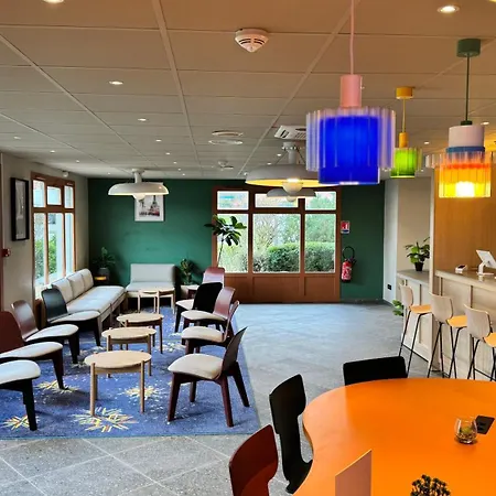 Première Classe Roissy Survilliers Witz 3* Saint-Witz