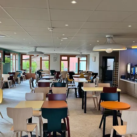 Première Classe Roissy Survilliers Witz Hotel 3*