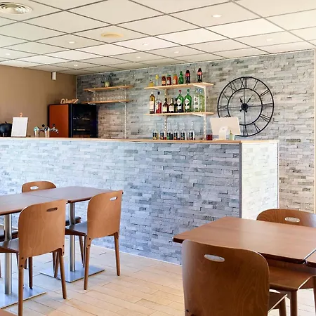 Première Classe Roissy Survilliers Witz 3*