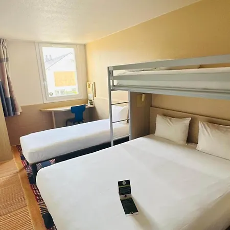 Première Classe Roissy Survilliers Witz 3*