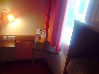 Roissy Hotel